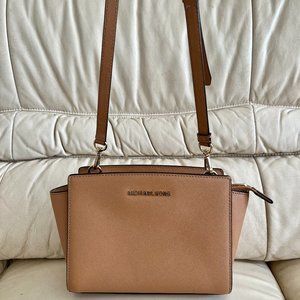 Michael Kors Saffiano Leather Selma Crossbody Bag
